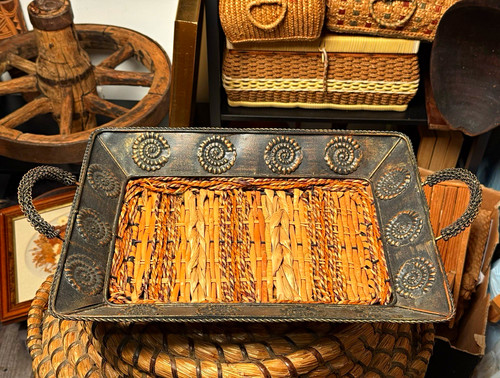 Rare vintage woven - rare, serving