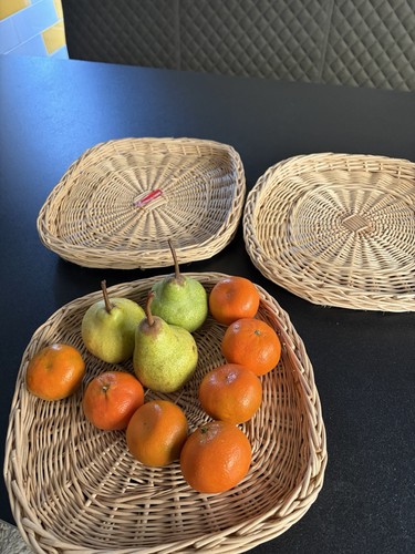 Bundle wicker trays - of,